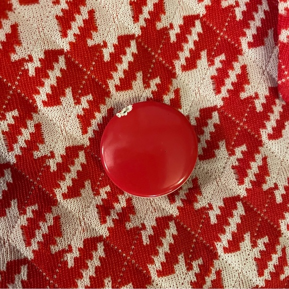 Women’s red and white houndstooth coat - Picture 2 of 9